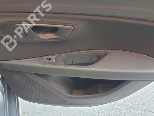 Used Right rear window switch Right rear window switch SEAT LEON ST (5F8) 2.0 TDI (184 hp) 10868454 10868454