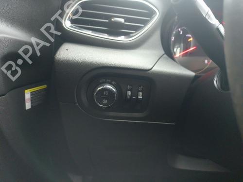 Used Headlight switch Headlight switch OPEL GRANDLAND / GRANDLAND X (A18, P1UO) 1.2 (75) (131 hp) 32197811 32197811