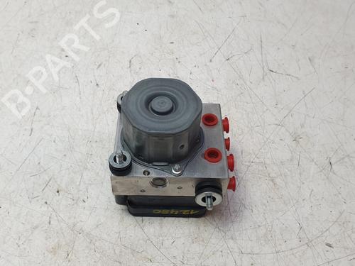 Used ABS pump ABS pump RENAULT KANGOO Express (FW0/1_) Z.E. (FW0Z, FW1Z) (60 hp) 33038493 33038493