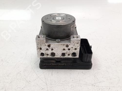 Used ABS pump RENAULT MEGANE IV Hatchback (B9A/M/N_) [2015-2025]  10177339