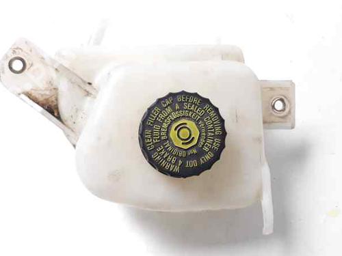 Brake master cylinder TOYOTA YARIS (_P13_) 1.5 Hybrid (NHP130_, NHP130) | BP6311433M77 