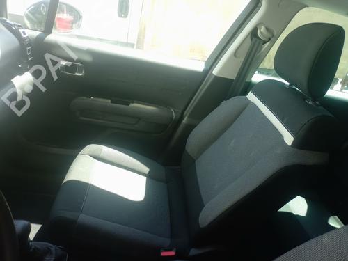 Used Right front seat Right front seat 38535992 38535992