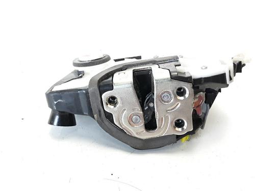 Used Front left lock TOYOTA YARIS (_P13_) 1.5 (NSP131_) (112 hp) 13927852
