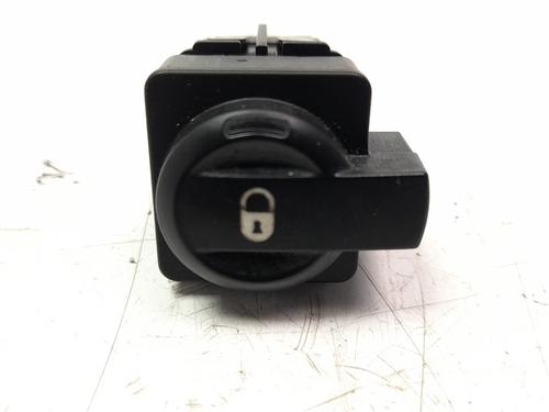 Used Switch Switch 13621065 13621065