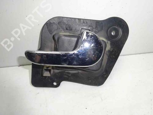 Klamka wewnętrzna drzwi tylnych prawych OPEL MERIVA A MPV (X03) 1.7 CDTI (E75) 13121861