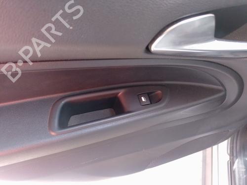 venstre-bagtil-elrude-kontakt-jeep-avenger-j2-2022-33931401 main image