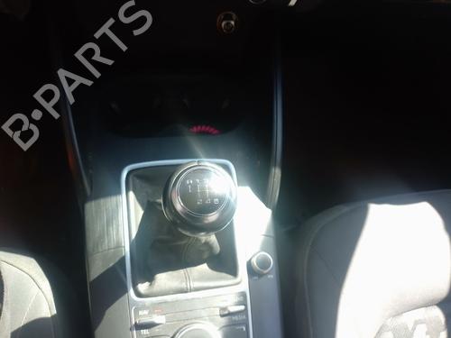 Used Gear lever Gear lever AUDI A3 Sportback (8VA, 8VF) 1.6 TDI (105 hp) 40021100 40021100
