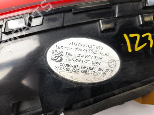 Right tailgate light SKODA ENYAQ iV SUV (5AZ) 80X 4x4 | BP32414704C80  - Image 6