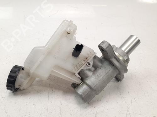 Used Brake master cylinder OPEL GRANDLAND / GRANDLAND X (A18, P1UO) 1.2 (75) (131 hp) 16348082