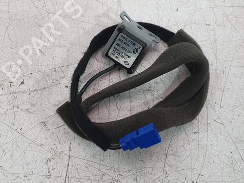Antenne/Base Antenne/Base RENAULT CLIO IV Grandtour (KH_) 0.9 TCe 90 (90 hp) 33873161 33873161