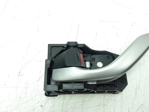Venstre foran invendig håndtak MAZDA 3 (BM, BN) [2013-2019]  8952842