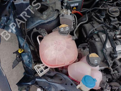 expansion-tank-lynk-co-01-2017-34289274 main image