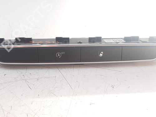 Used Instrument cluster RENAULT MEGANE IV Grandtour (K9A/M/N_) 1.8 Blue dCi 150 (K9A7) (150 hp) 17130835