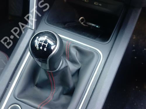 Used Shift knob Shift knob SEAT LEON (KL1, KLG) 1.0 TSI (110 hp) 35901146 35901146