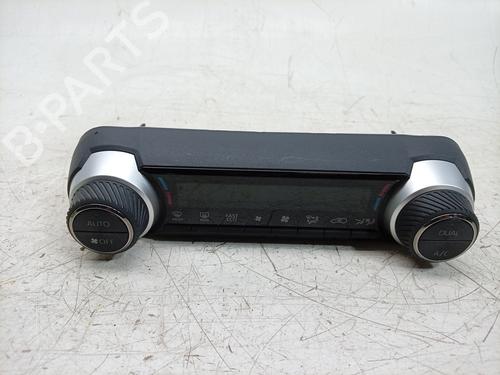 Used Climate control Climate control 37494618 37494618