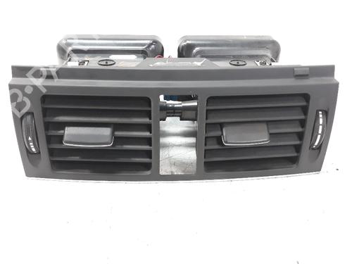 Used Air vent MERCEDES-BENZ C-CLASS (W204) C 220 CDI (204.008) (170 hp) 19164444