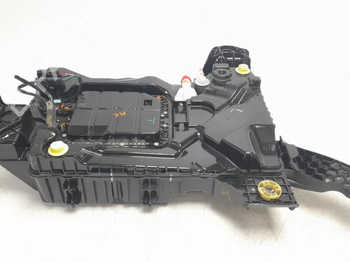 Used AdBlue tank PEUGEOT 308 SW III (FC_, FJ_, FR_, F4_, FN_) BlueHDi 130 (FCYHZL, FCYHZT) (131 hp) 25038725