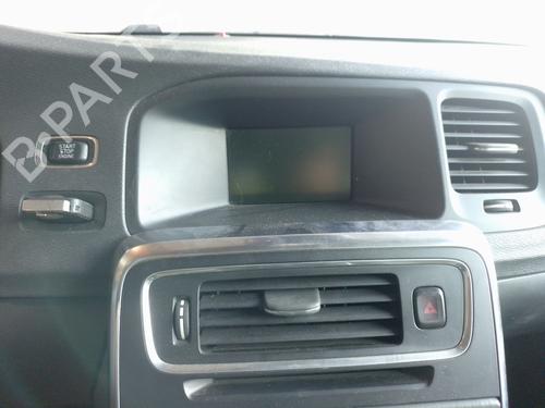 Used Radio Radio VOLVO V60 I (155) D3 / D4 (163 hp) 33469562 33469562