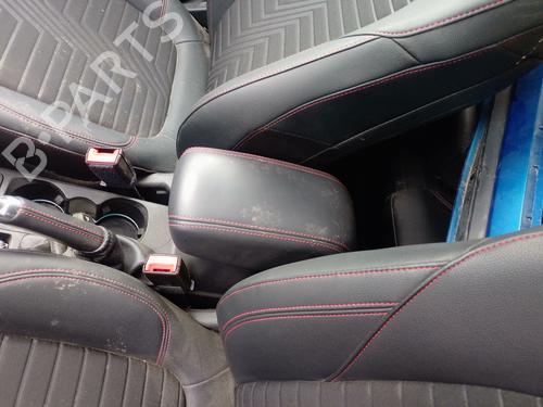 Apoyobrazos central Apoyobrazos central FORD PUMA (J2K, CF7) [2019-2026] 33939205 33939205