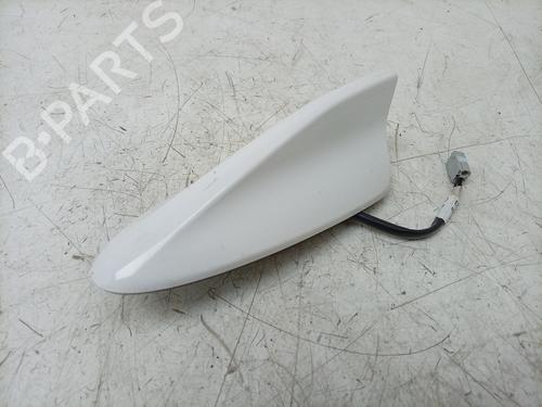 antennabase-mazda-2-hatchback-dl-dj-2014-33469582 main image