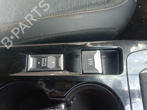 håndbremse håndbremse PEUGEOT 2008 II (UD_, US_, UY_, UJ_, UR_, UC_) e-2008 (UKZKXZ) (136 hp) 39695891 39695891