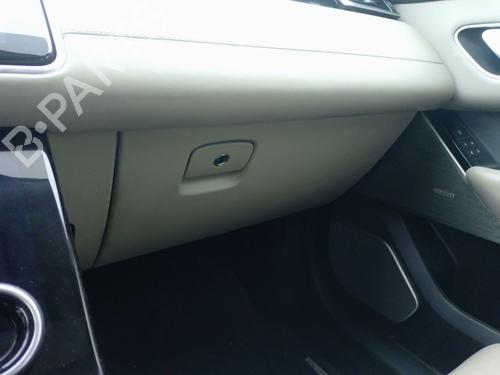 Used Glove box Glove box LAND ROVER RANGE ROVER VELAR (L560) 2.0 P300 Si4 4x4 (300 hp) 33270060 33270060