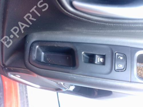 Comutador vidro frente direito Comutador vidro frente direito JEEP RENEGADE SUV (BU, B1, BV) 1.6 CRD (120 hp) 34646044 34646044