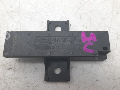 elektronisk-modul-audi-a4-b9-avant-8w5-8wd-2015-36552386 main image