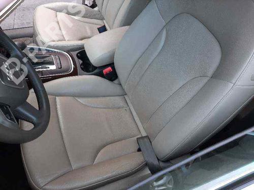 Used Left front seat Left front seat AUDI Q5 (8RB) 2.0 TFSI quattro (211 hp) 8667365 8667365