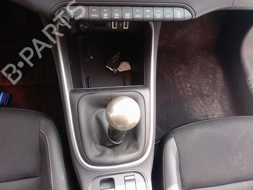 Used Gear lever Gear lever JEEP AVENGER (J2) Electric (156 hp) 33931413 33931413