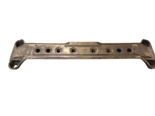 Støtte Støtte MITSUBISHI PAJERO III (V7_W, V6_W) 3.2 Di-D (V68W, V78W) (165 hp) 33954555 33954555