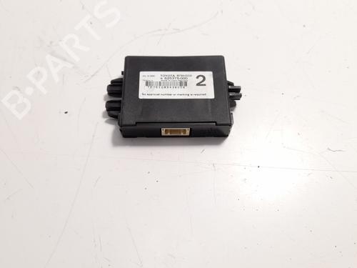 Used Control unit TOYOTA YARIS (_P13_) 1.5 Hybrid (NHP130_, NHP130) (101 hp) 7919724