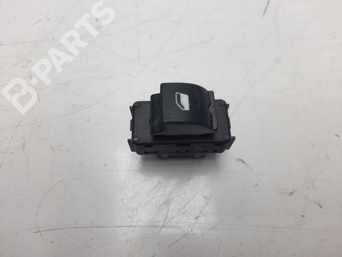 Used Right front window switch Right front window switch CITROËN C4 CACTUS 1.2 VTi 82 (82 hp) 7186518 7186518