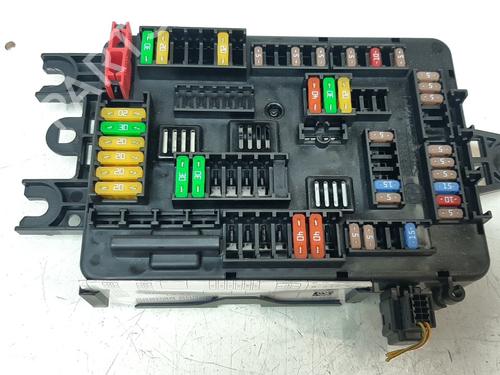 Used Fuse box BMW 3 (F30, F80) 318 d (143 hp) 18905476