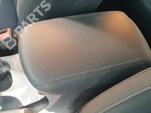 Used Armrest / Center console Armrest / Center console HYUNDAI i30 (PDE, PD, PDEN) 1.4 T-GDI (140 hp) 10961644 10961644