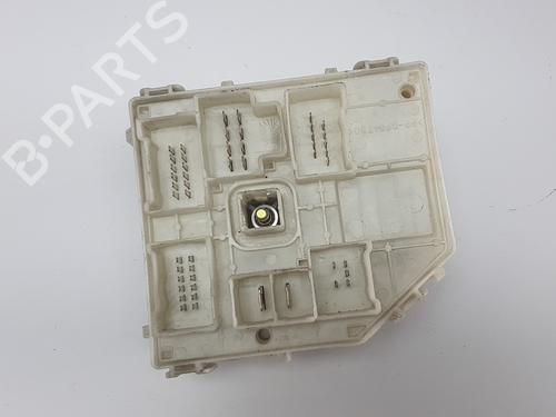 Fuse box TOYOTA RAV 4 II (_A2_)  | BP13372424E1 