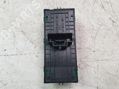 Left front window switch SEAT ARONA (KJ7, KJP) 1.0 TSI | BP30456086I27 - Image 3