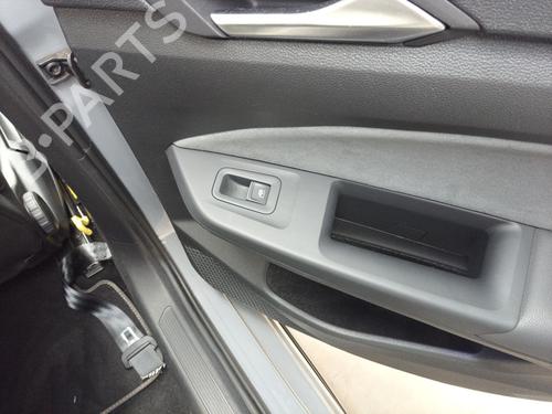 Used Right rear window switch VW GOLF VIII (CD1, DA1) [2019-2025]  30161087