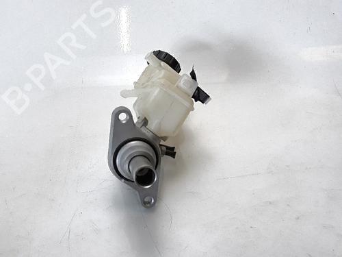 Brake master cylinder TOYOTA YARIS (_P13_) 1.5 (NSP131_) | BP13927358M77 