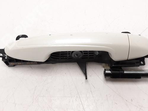 Used Front right exterior door handle Front right exterior door handle TOYOTA RAV 4 IV (_A4_) 2.0 D (WWA42_) (143 hp) 9096747 9096747