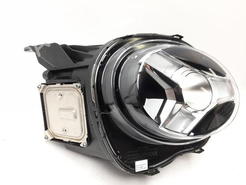 right-headlight-nissan-juke-f16_-2019-36596785 main image