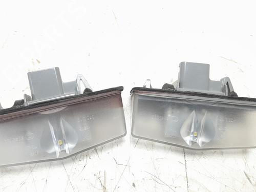Used Licence plate light LEXUS NX (_Z1_) 300h (AYZ10_, AYZ10R) (197 hp) 19341484
