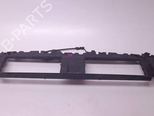 Used Front bumper bracket Front bumper bracket AUDI A4 B9 Avant (8W5, 8WD) 2.0 TDI (150 hp) 36562162 36562162