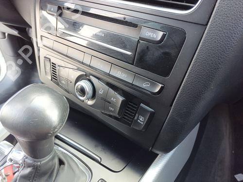 AC Styreenhet / Manøvreringsenhet AUDI Q5 (8RB) 2.0 TDI quattro (190 hp) 25864554
