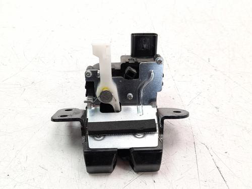 Tailgate lock KIA NIRO I (DE) 1.6 GDI Plug-in Hybrid | BP10653683C101 