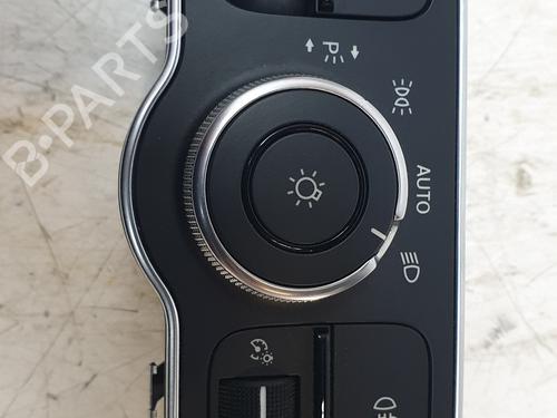 Used Headlight switch MERCEDES-BENZ CLA (C118) CLA 250 e (118.385) (218 hp) 23536914