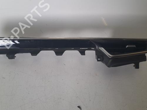 Used Grille TOYOTA COROLLA Hatchback (_E21_, _EA1_, _EH1_) 1.8 Hybrid (ZWE211) (98 hp) 28418479