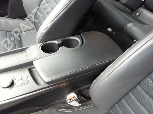 Used Armrest / Center console LEXUS IS III (_E3_) 300h (AVE30_, AVE30R) (223 hp) 27675691