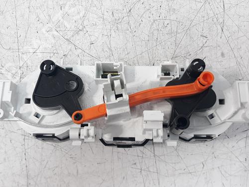 Climate control PEUGEOT 208 I (CA_, CC_)  | BP13739648I5 