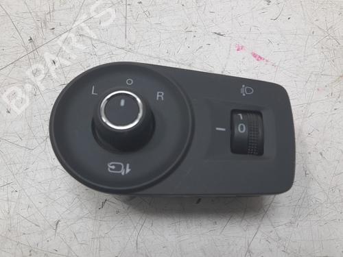 spejlkontakt-mg-mg-zs-suv-azs1-2017-29063046 main image